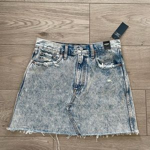 New with tags Abercrombie and Fitch skirt.